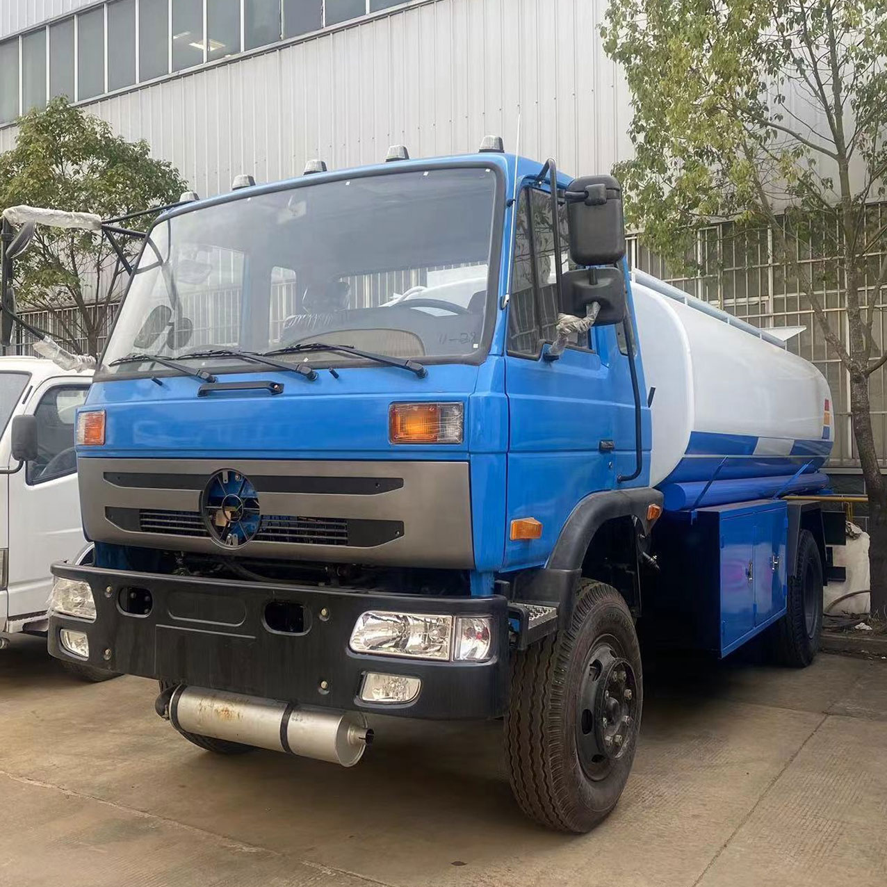10TONS 12TONS Fuel Tank Truck HOWO DONGFENG DFAC 10000 Liters