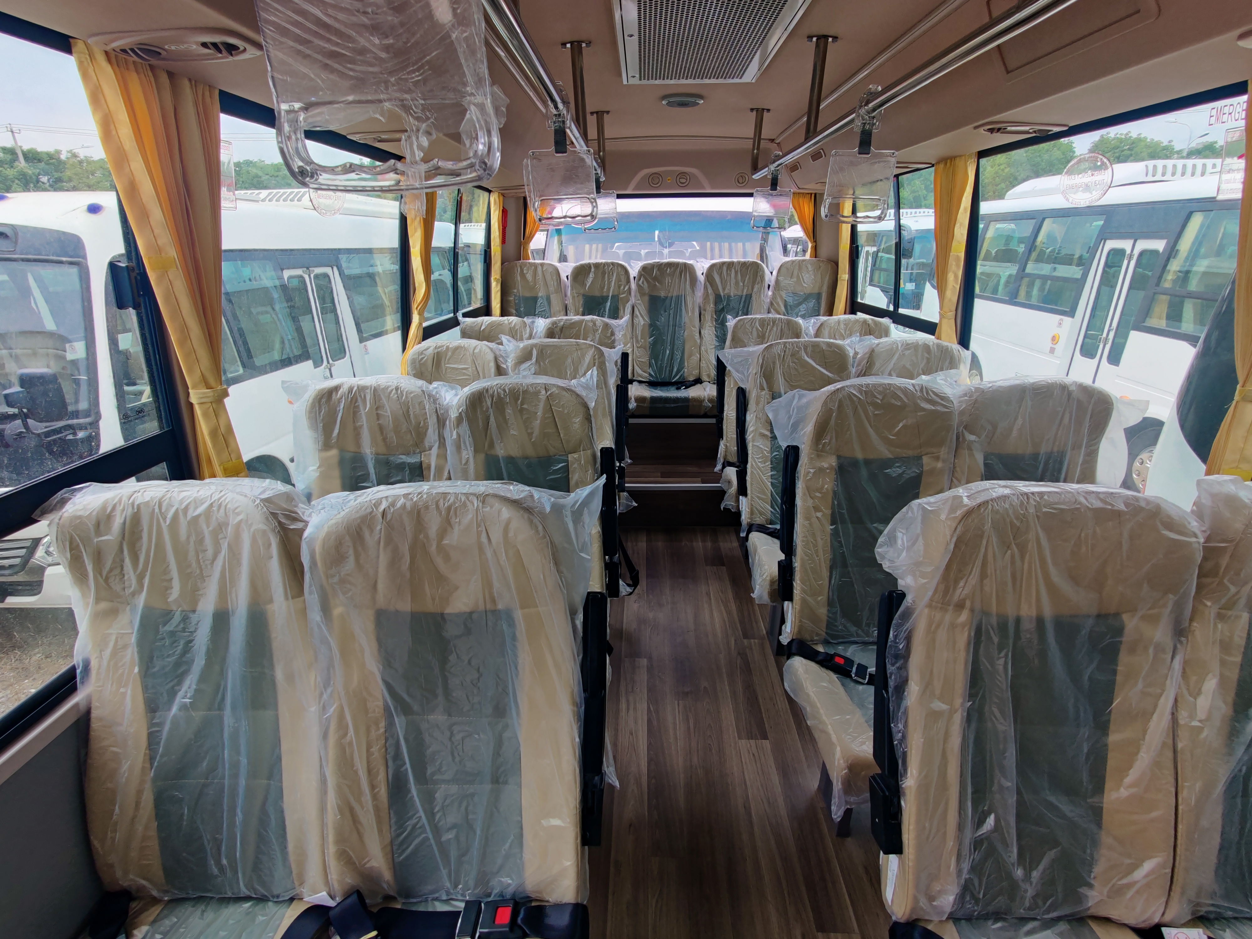 18 Seats 6m Mini Bus Diesel Manual Bus